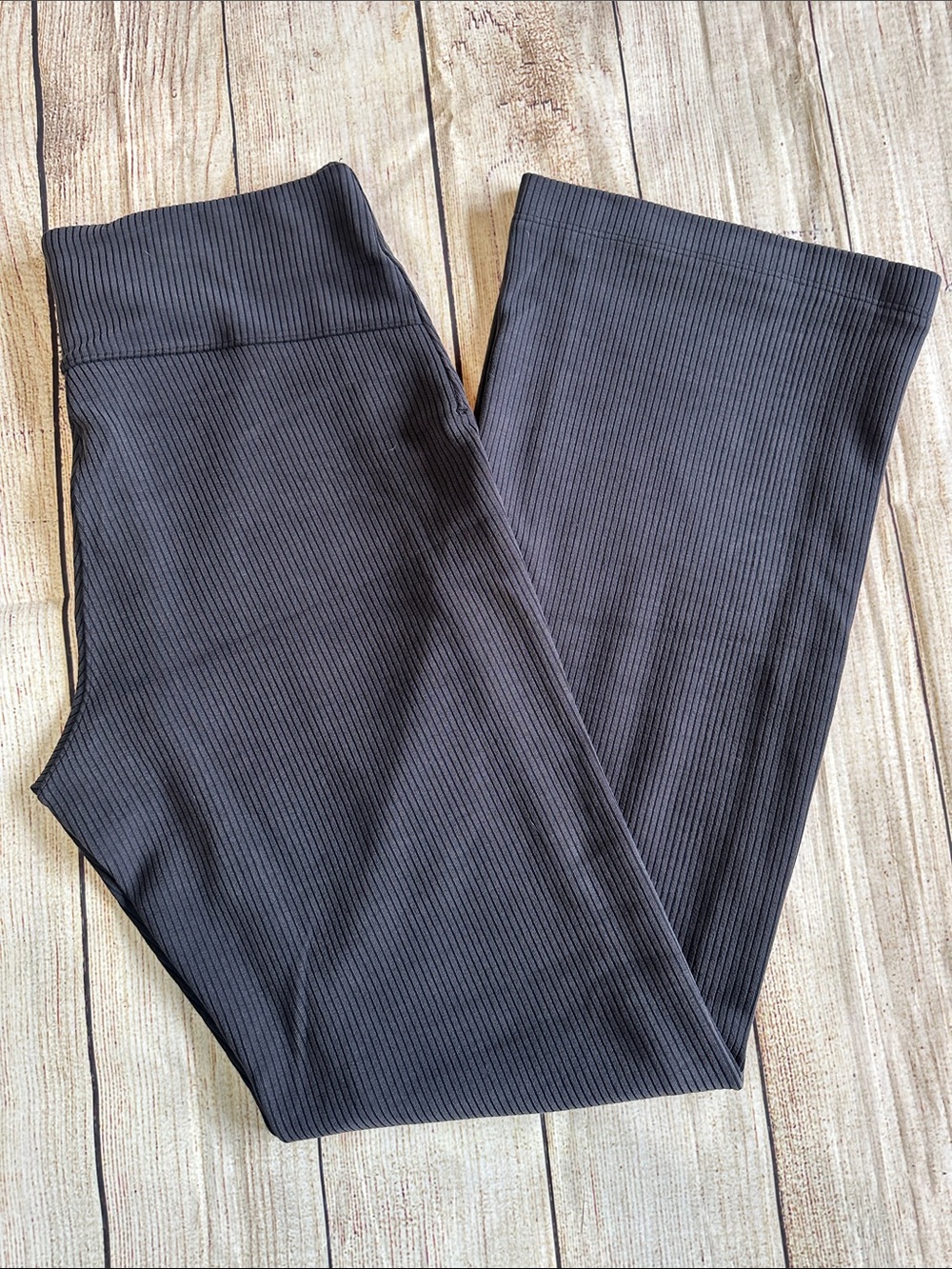 Lululemon Ribbed Softstreme Flared Pants Black 8 Hemmed 30.5" Inseam